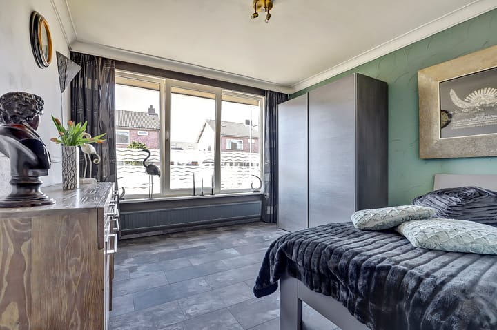 Photo 15 of Zwaluwstraat 13