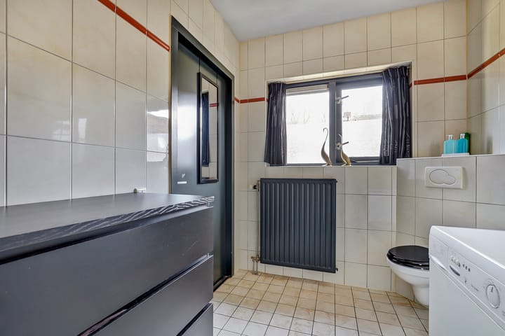 Photo 17 of Zwaluwstraat 13