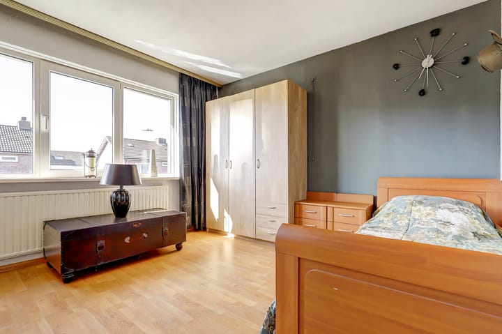 Photo 23 of Zwaluwstraat 13