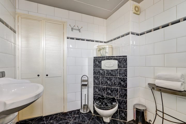 Photo 25 of Zwaluwstraat 13