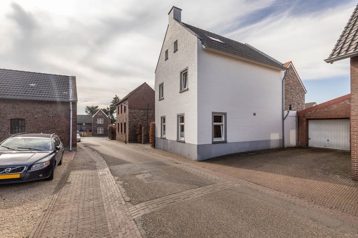 Foto 7 van Steskensstraat 8