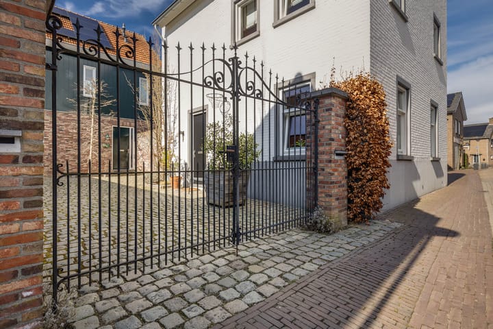 Foto 11 van Steskensstraat 8