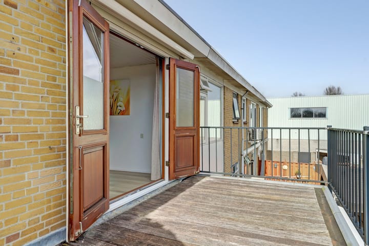 Photo 13 of Trompstraat 27