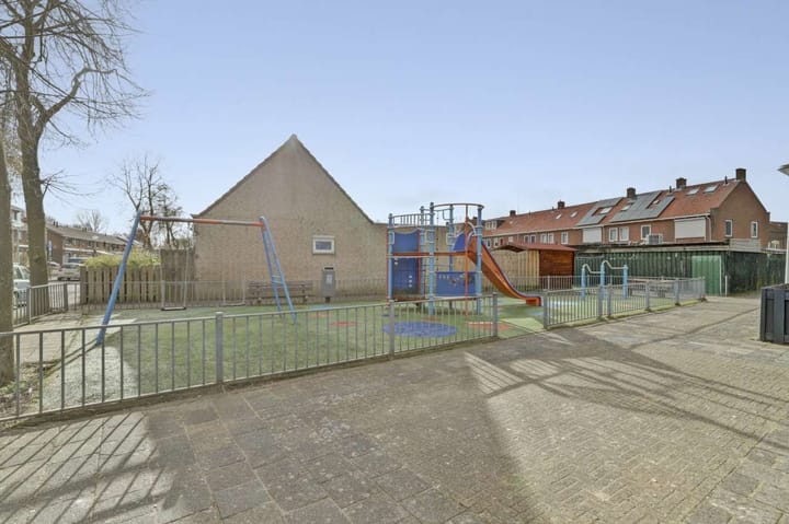 Photo 32 of Trompstraat 27