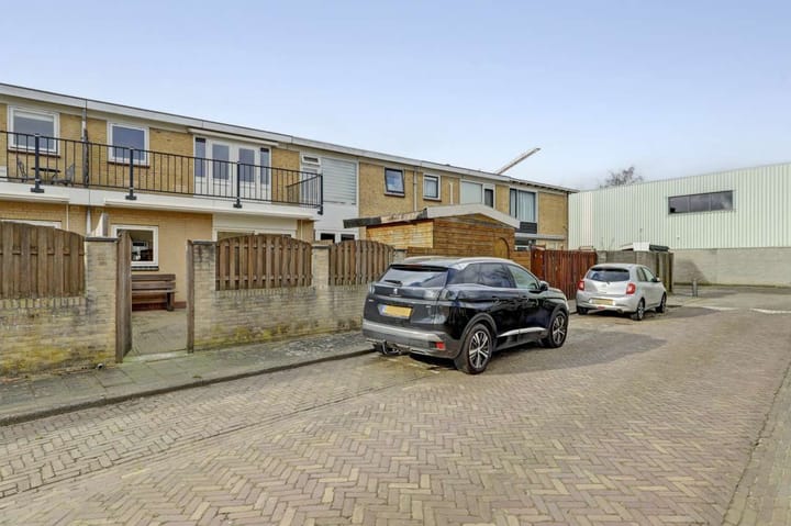 Photo 27 of Trompstraat 27