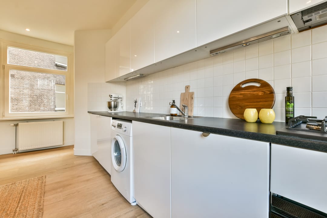 Photo 11 of Aalsmeerweg 83-2