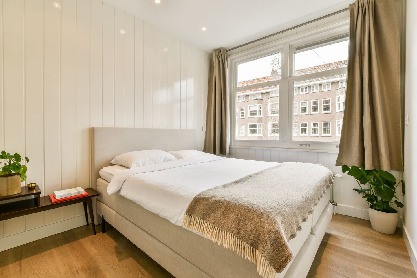 Photo 14 of Aalsmeerweg 83-2