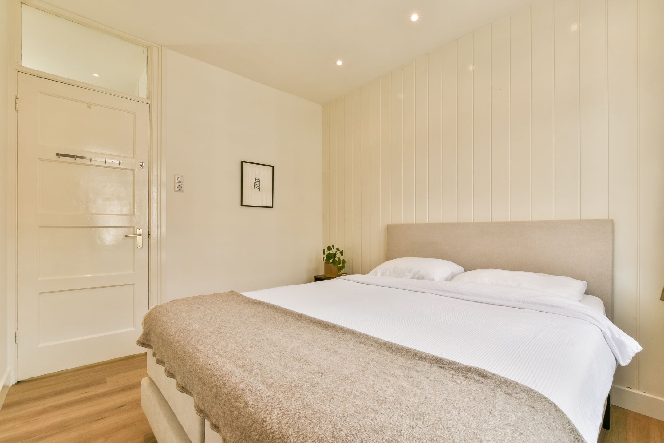 Photo 15 of Aalsmeerweg 83-2