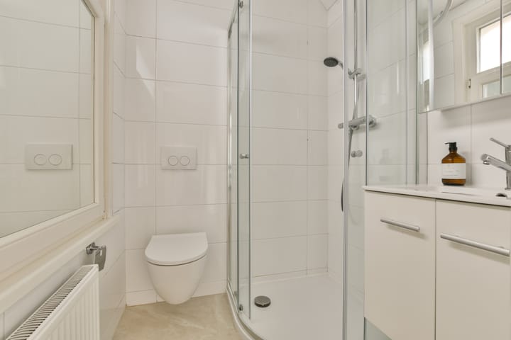 Foto 19 van Aalsmeerweg 83-2