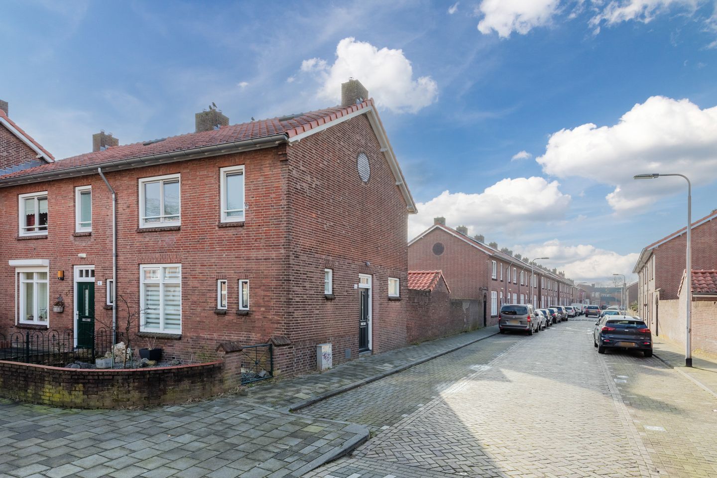 Foto 1 van Outshoornstraat 18