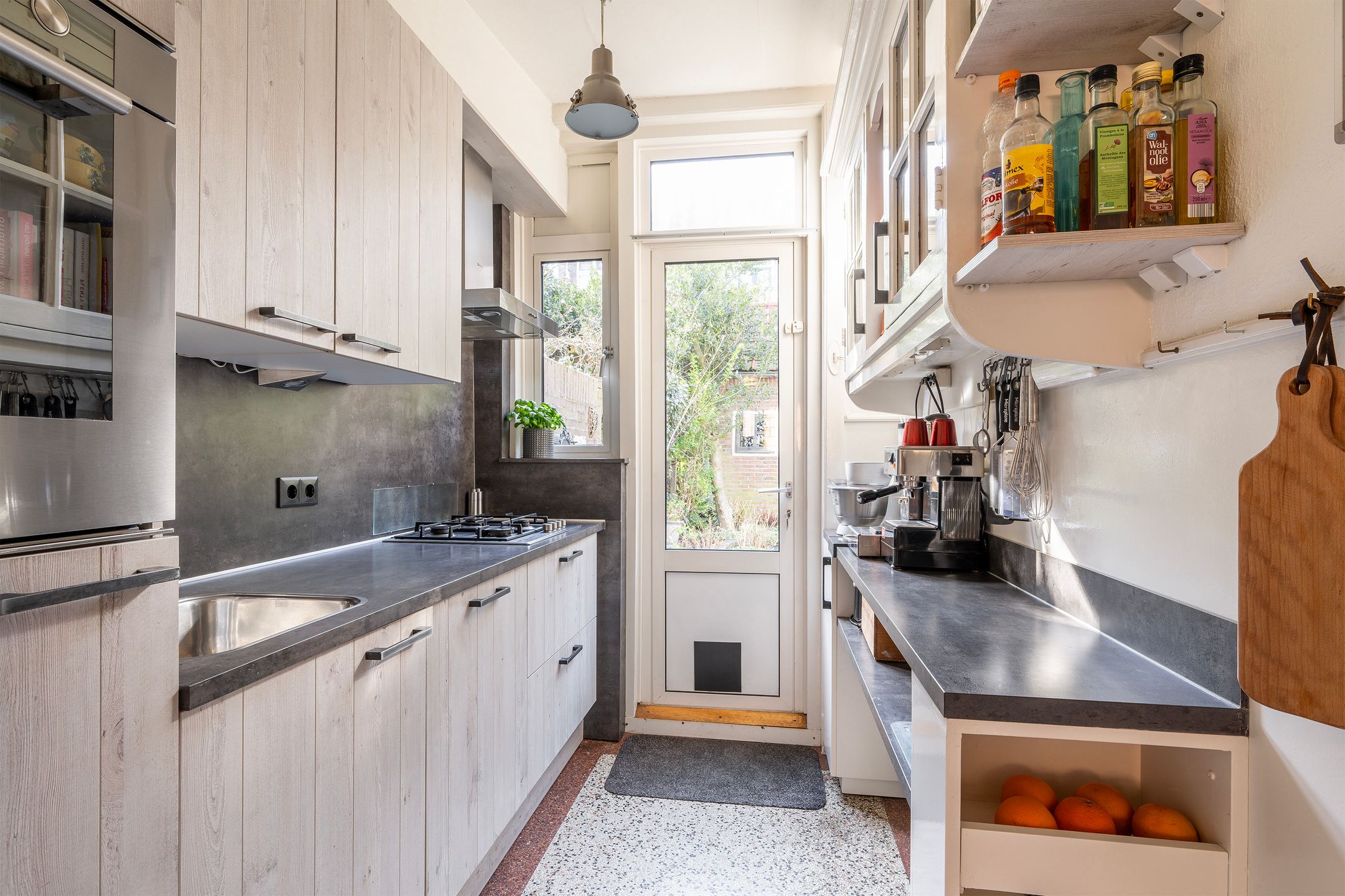 Foto 12 van Graaf Florisstraat 81