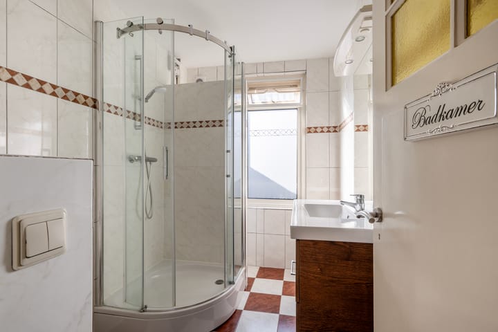 Foto 18 van Graaf Florisstraat 81