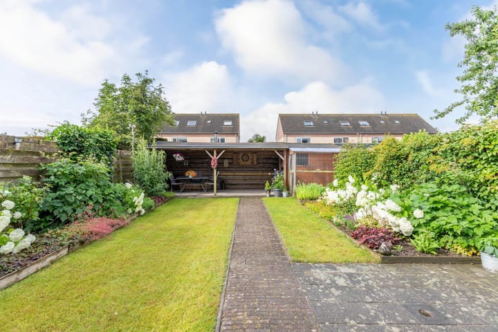 Foto 26 van Amazonestraat 56