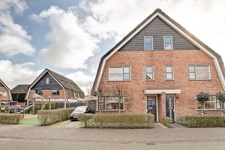 Foto 2 van Pinksterbloem erf 16