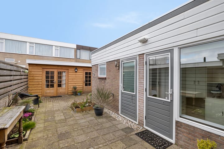 Foto 32 van van Reedestraat 13