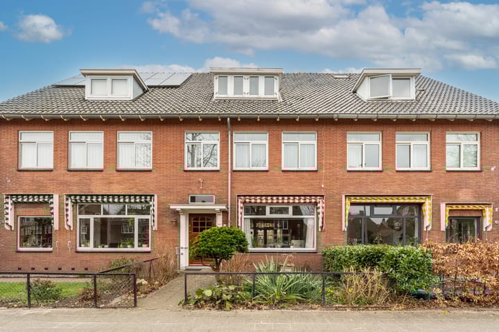 Foto 1 van Van Riebeecklaan 26