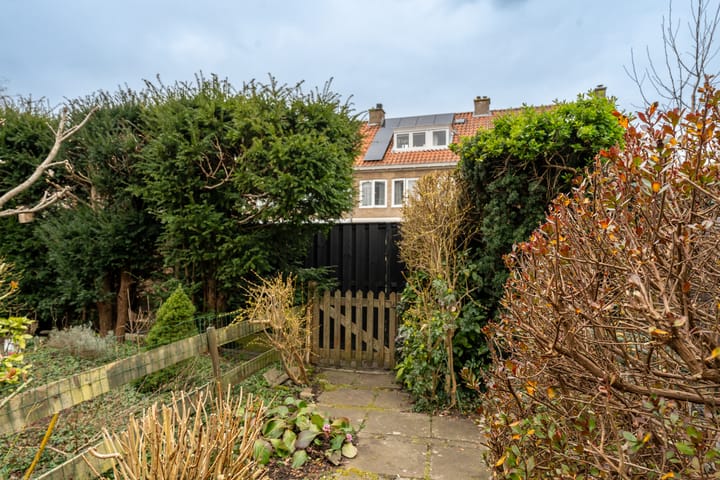 Foto 22 van Van Riebeecklaan 26