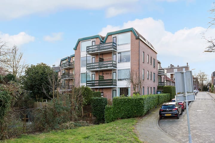 Foto 1 van Jacob Cremerstraat 30