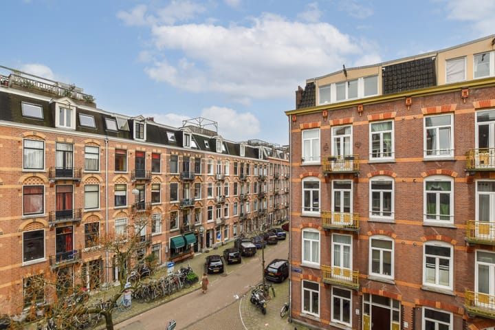 Foto 11 van Alberdingk Thijmstraat 23-2