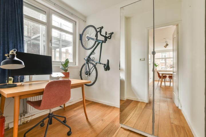 Foto 19 van Alberdingk Thijmstraat 23-2