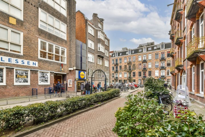 Foto 21 van Alberdingk Thijmstraat 23-2