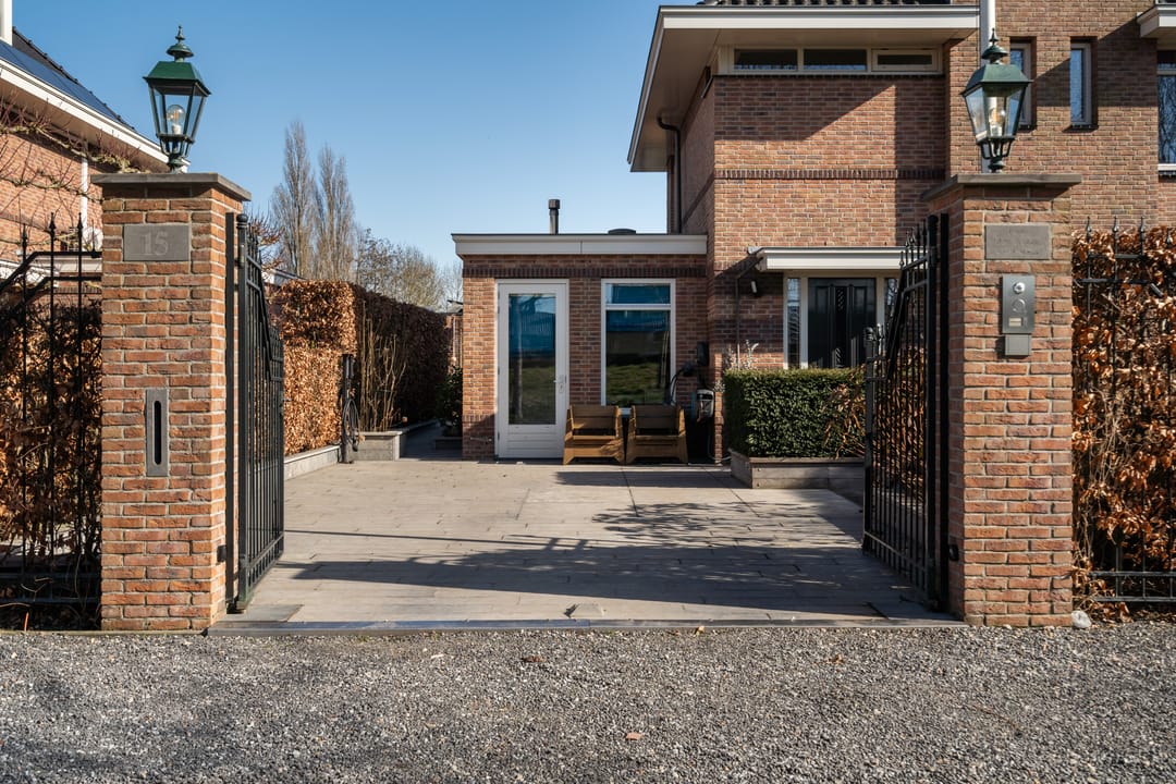 Foto 13 van Provincialeweg 15