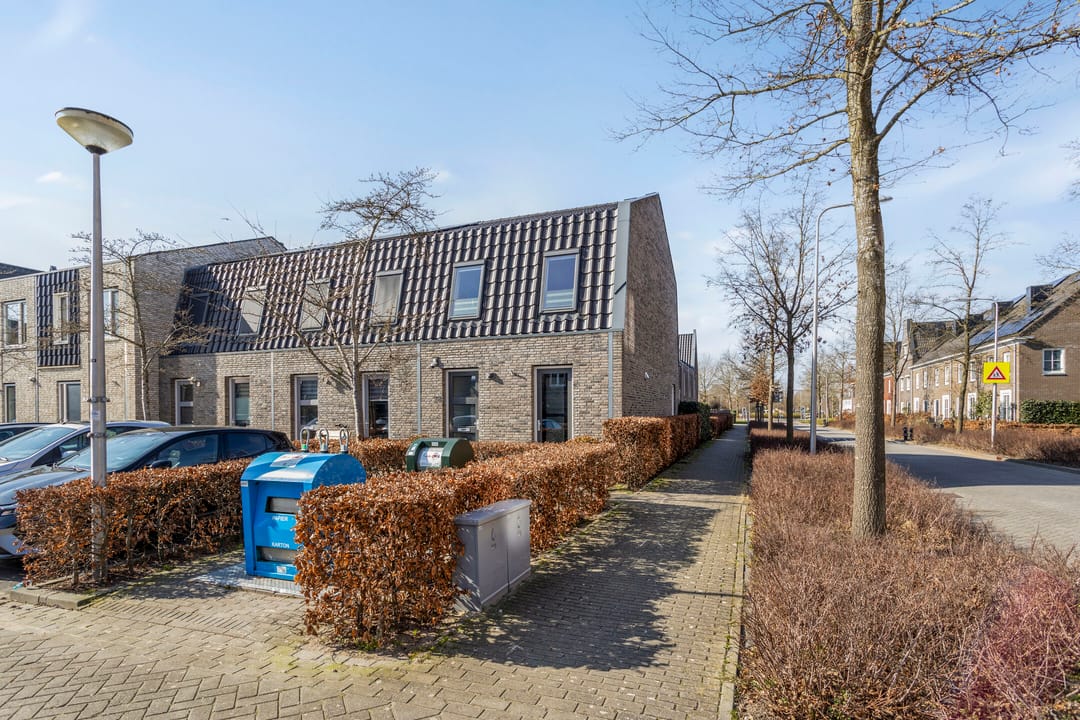 Foto 2 van Madelief 28