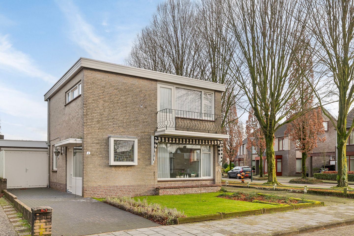 Foto 1 van Costverloren 6