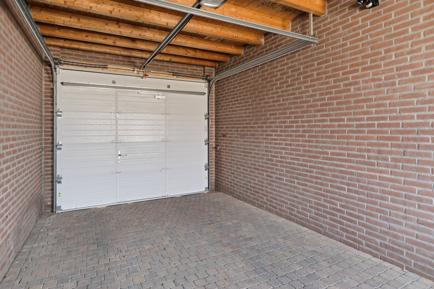 Foto 29 van van der Renneweg 16