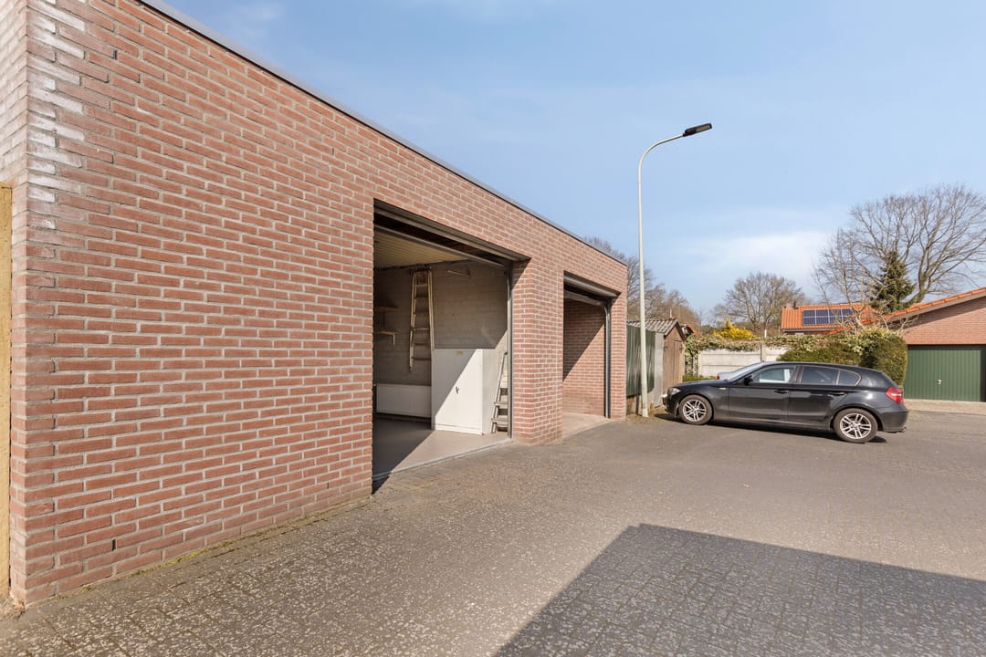 Foto 31 van van der Renneweg 16