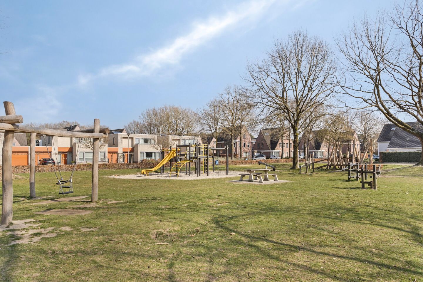 Foto 34 van van der Renneweg 16