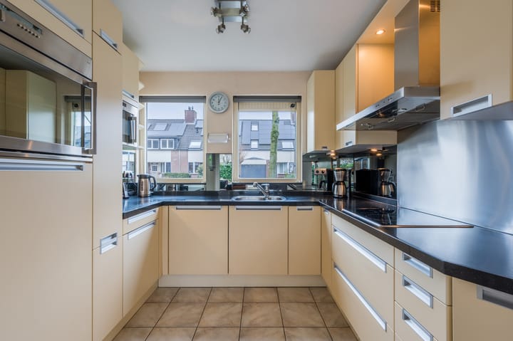 Photo 13 of Vijverbos 91