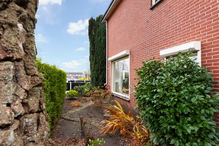 Photo 4 of Ds. de Geusstraat 27