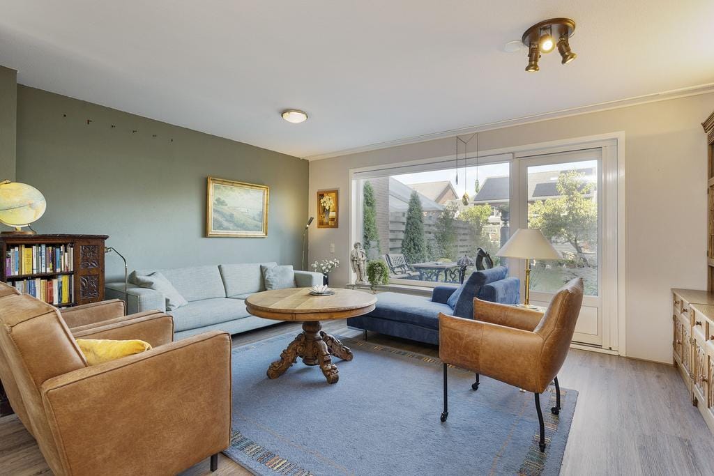 Photo 1 of Zilvervlek 25