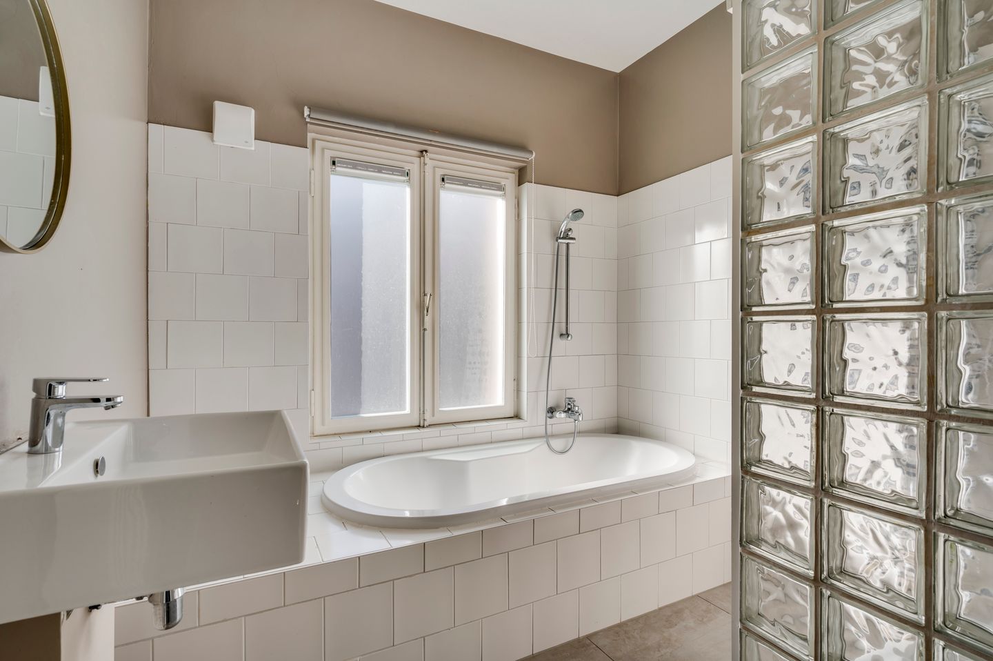 Photo 25 of Joseph Hollmanstraat 15-A