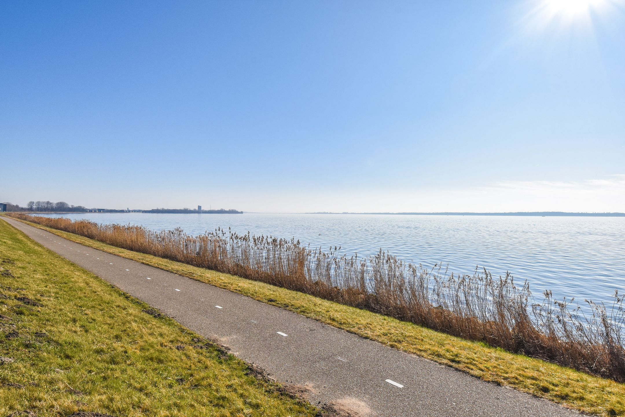 Photo 42 of Wolkenveld 24