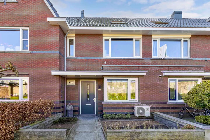 Bekijk foto van Johanna van Woudelaan 58