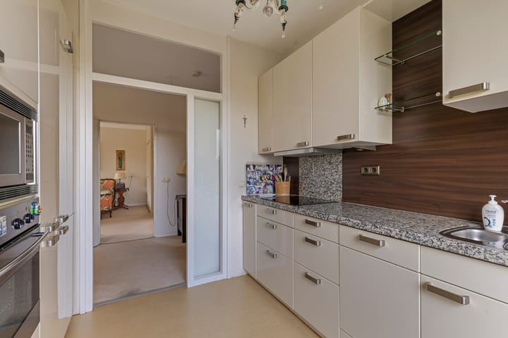 Foto 24 van Esschebaan 80