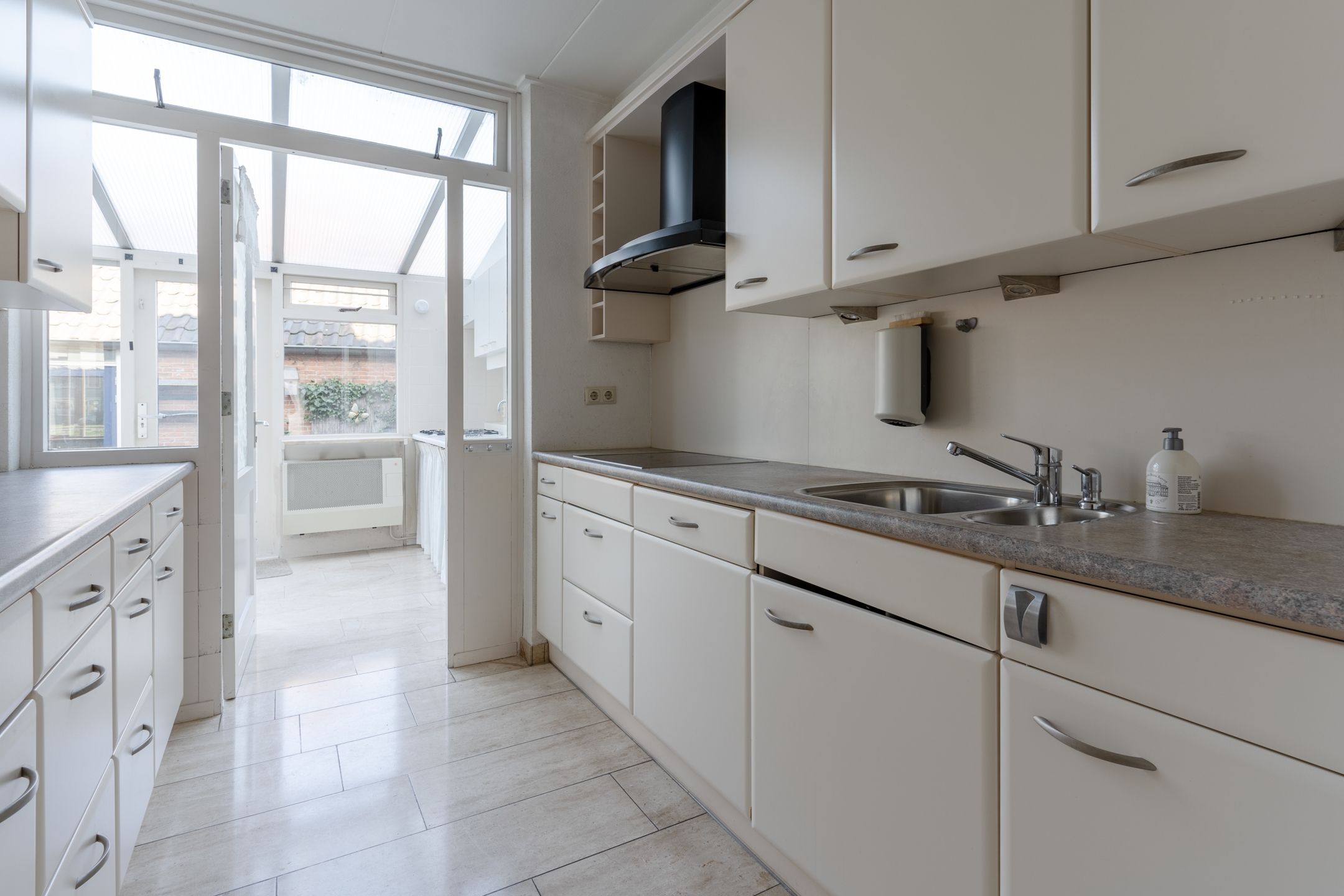 Foto 15 van De Wittenhagen 85