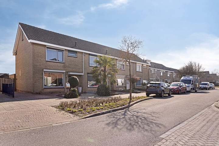 Foto 3 van Roofvogelstraat 15