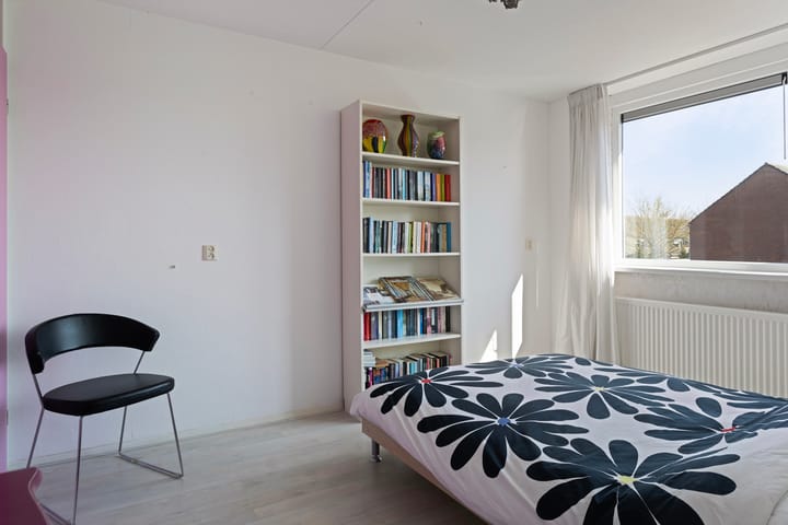 Foto 17 van Roofvogelstraat 15