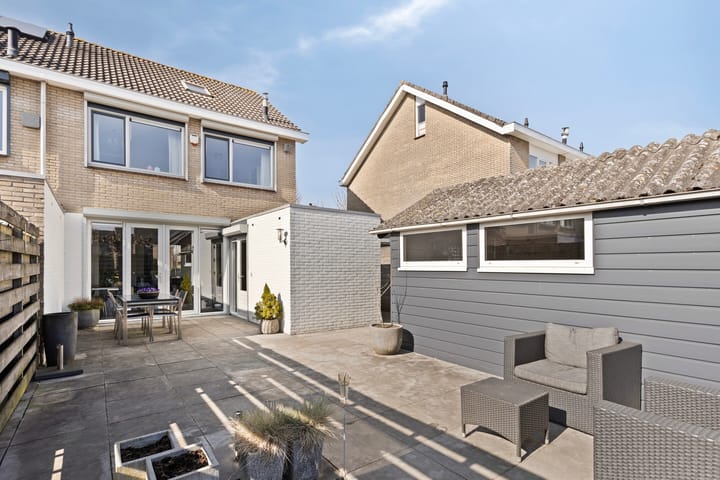 Foto 27 van Roofvogelstraat 15