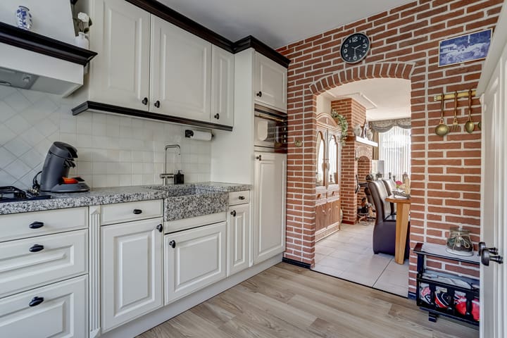 Foto 16 van Van Dubbelmondestraat 4