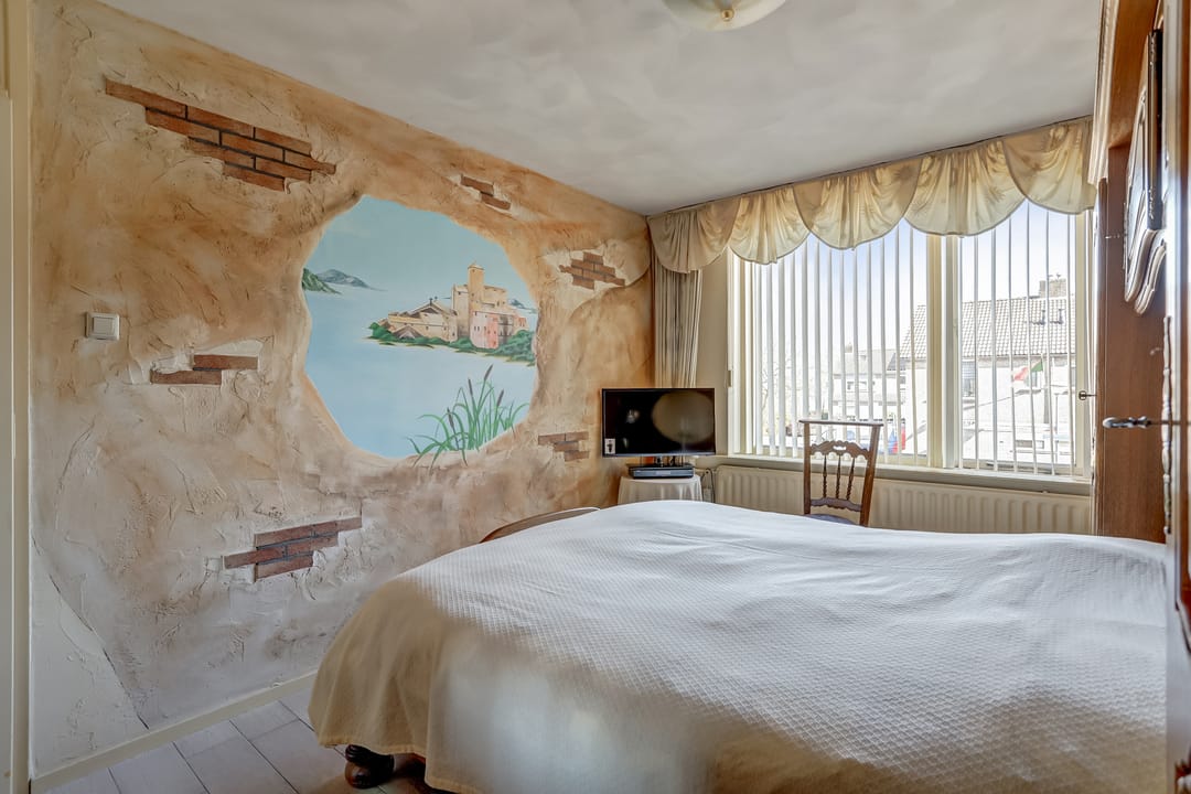 Photo 22 of Van Dubbelmondestraat 4