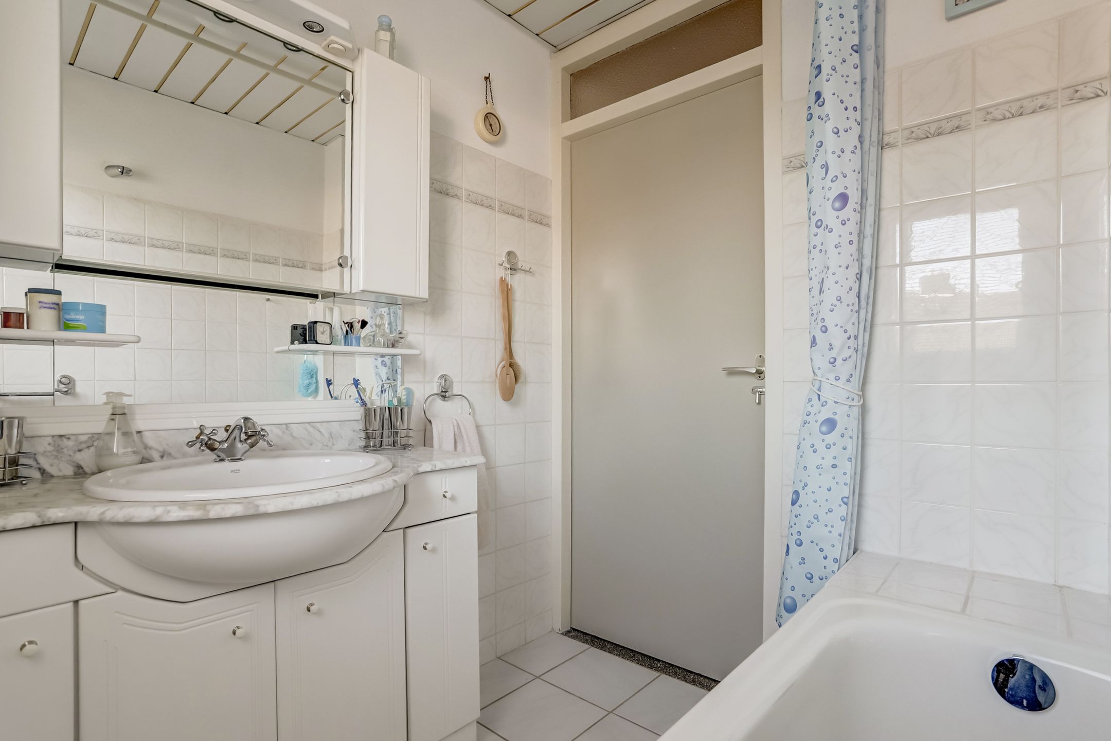 Photo 24 of Van Dubbelmondestraat 4