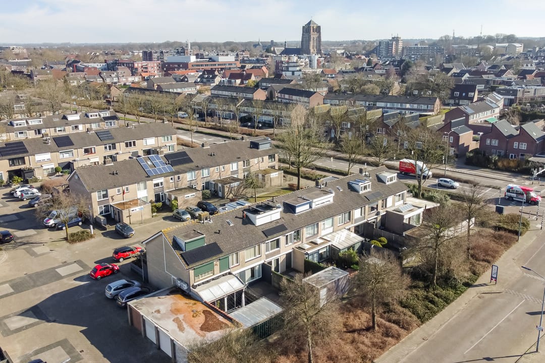 Photo 32 of Van Dubbelmondestraat 4