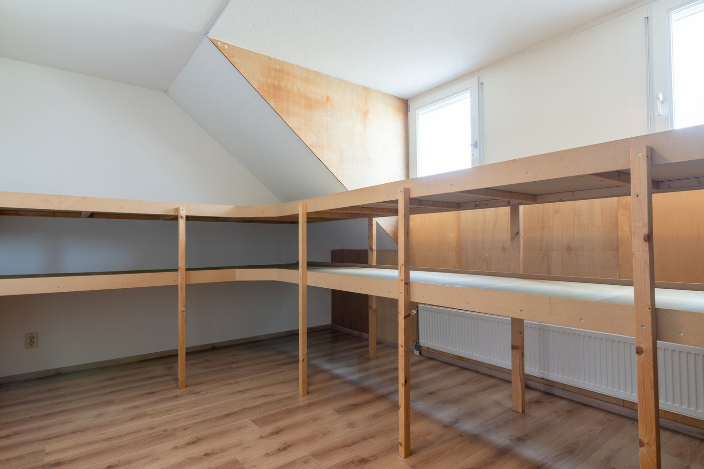 Foto 25 van Johan Hoenplantsoen 28