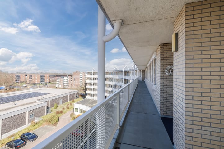 Photo 9 of Hemenweg 80