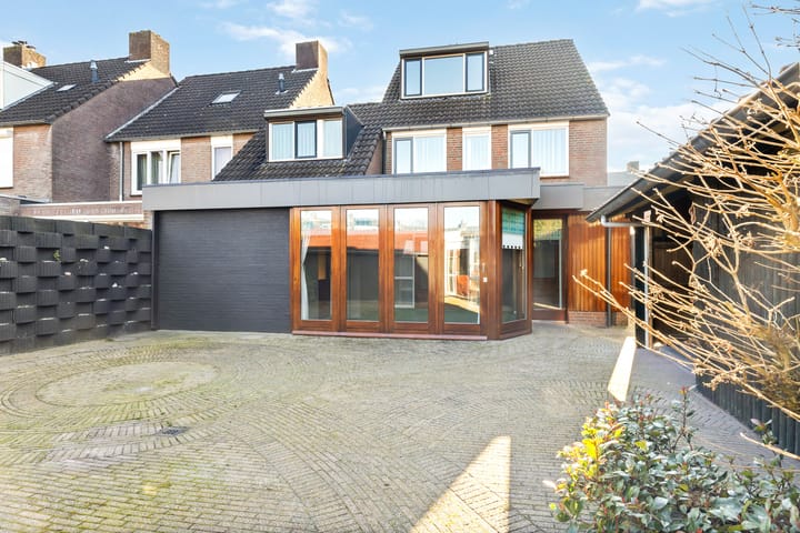 Foto 2 van Unastraat 15