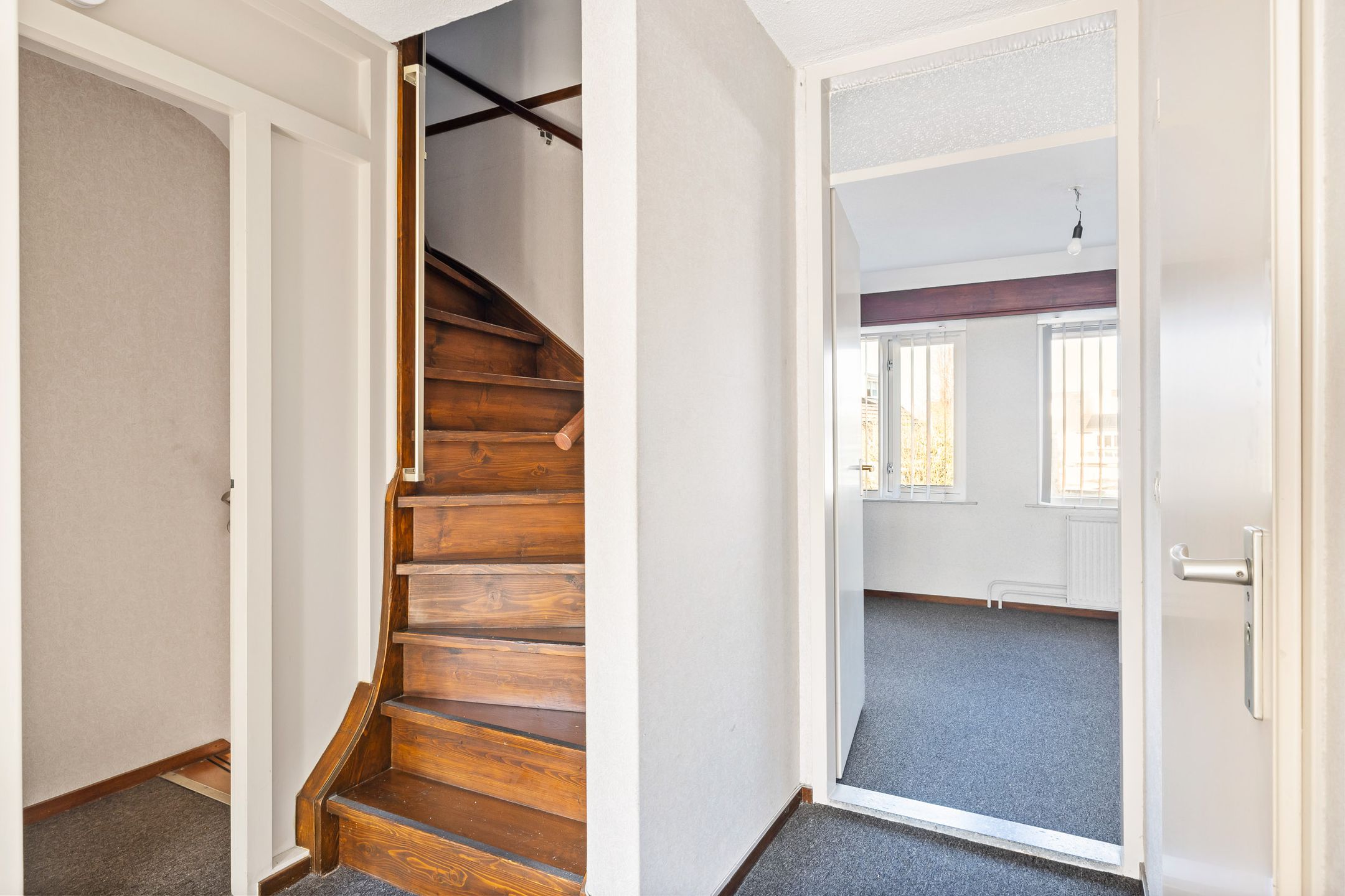 Foto 27 van Unastraat 15